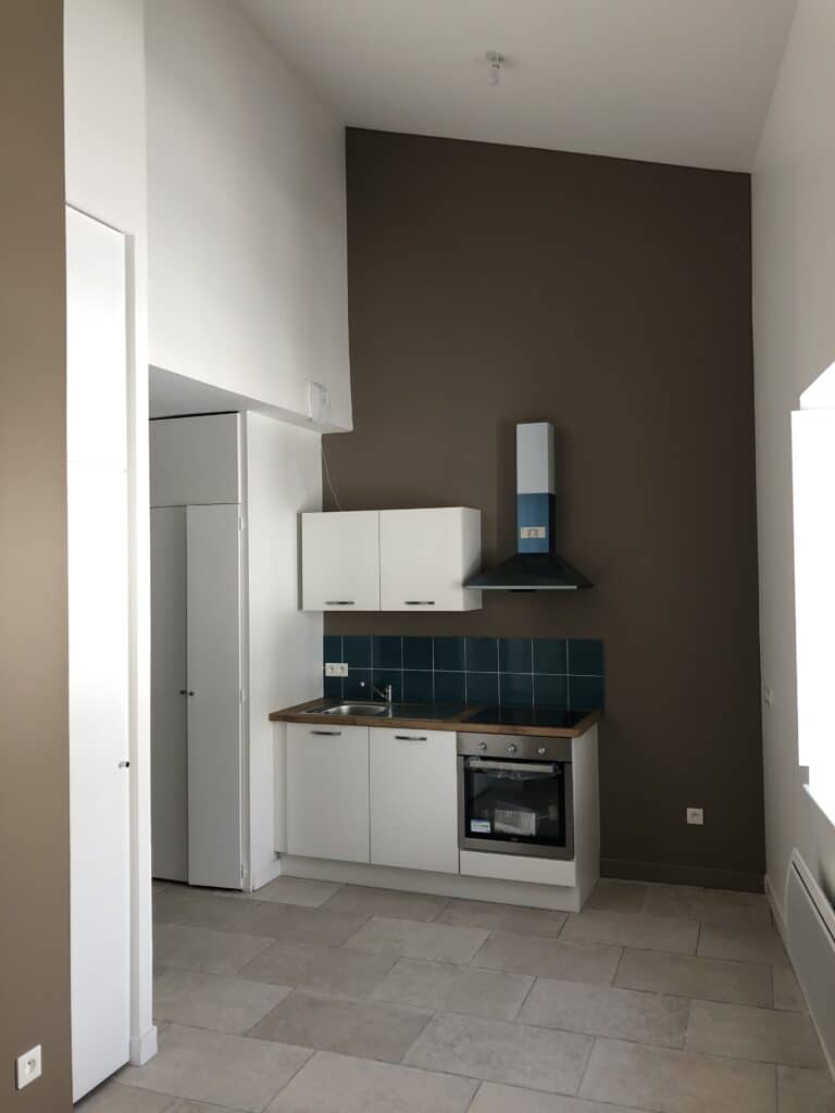 Chapeau-rouge revêtement de sol