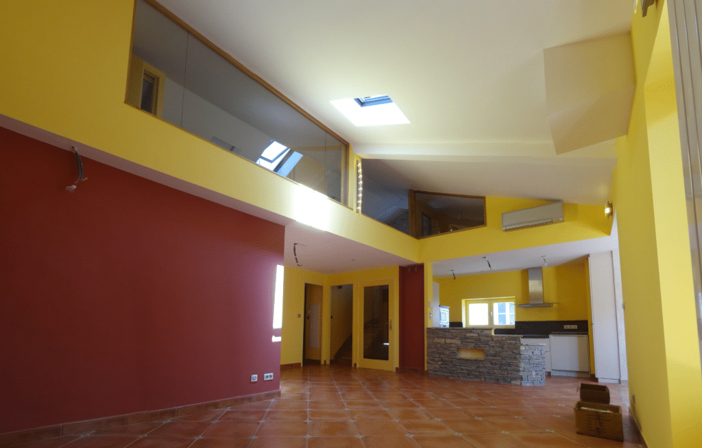 Jaurès vide sur séjour