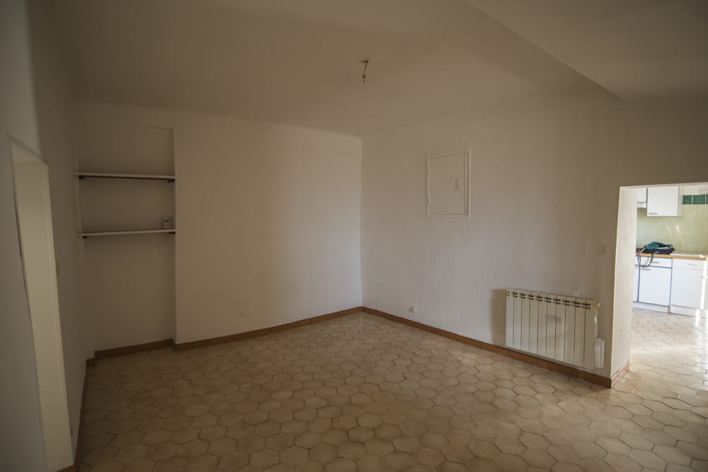 Mas de l'huile existant