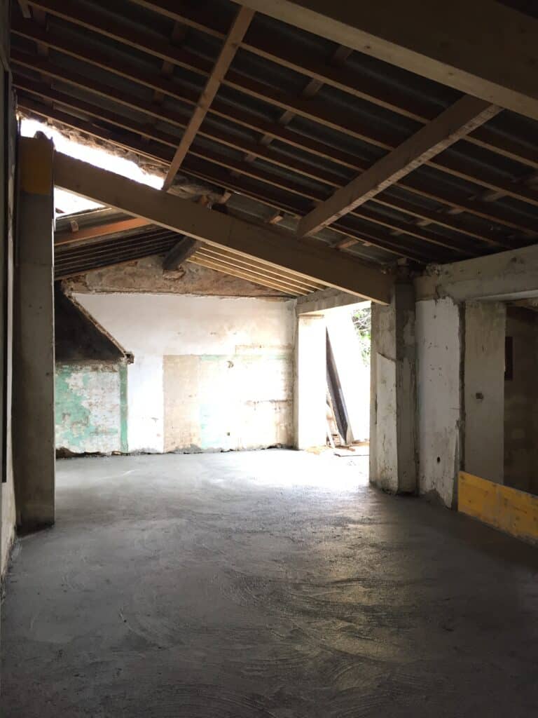 Mas de l'huile réfection toiture